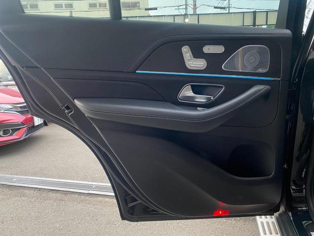 GLE GLE400d 4マチックスポーツ 7人乗り パノラマサンルーフ ブルメスターサウンド 黒本革シート 電動バックドア シートベンチレーション 前後ドライブレコーダー 20インチAW(54枚目)