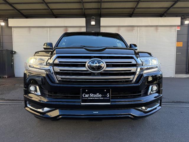 TOYOTA LAND CRUISER ZX | 2019 | BLACK | 28111 km | details