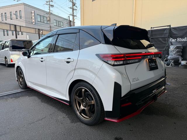 ノート  NISMO Tuned eパワー フルエアロ BOSEパーソナルサウンドシステム NISSANコネクト9インチナビ ホットプラスパッケージ ETC 全周囲モニター デジタルインナーミラー(11枚目)