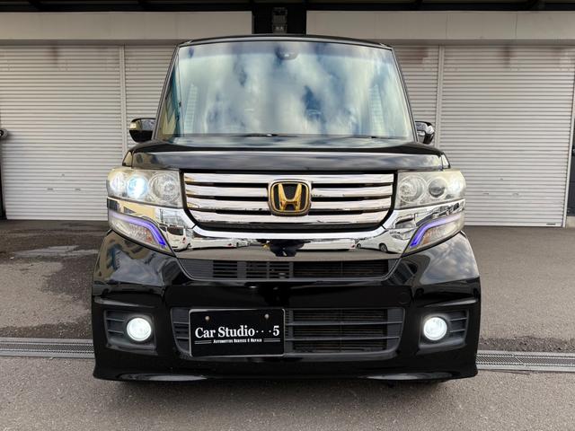 N-BOXカスタム G ターボSSパッケージ 純正Gathersナビ 15インチ純正アルミホイール バックモニター ETC 両側電動スライドドア(2枚目)