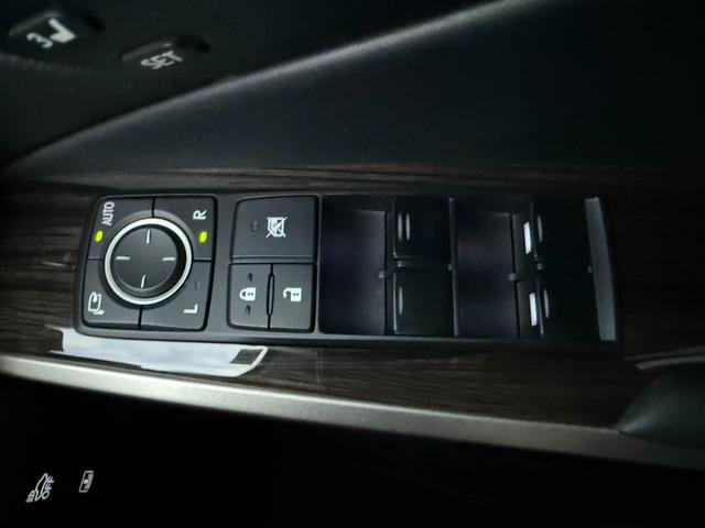IS IS300h 純正ナビゲーション DVD 17インチアルミホイール 運転席・助手席シートヒーター&ベンチレーション 電動シート    シートメモリー ETC ドライブレコーダー(30枚目)
