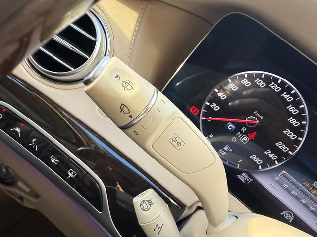 Sクラス S560 4マチック S560 4マチック(5名) デザインパッケージ・ベージュ マルチスポーク20インチアルミホイール リモートパーキングパッケージ パノラミックスライディングサンルーフ リアエンターテイメントシステム(32枚目)