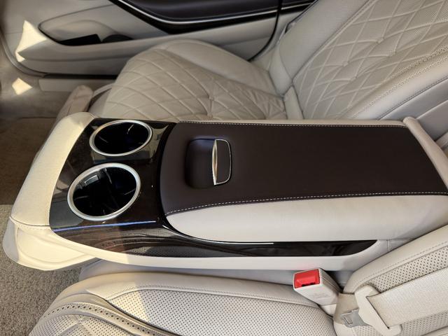 Sクラス S560 4マチック S560 4マチック(5名) デザインパッケージ・ベージュ マルチスポーク20インチアルミホイール リモートパーキングパッケージ パノラミックスライディングサンルーフ リアエンターテイメントシステム(47枚目)