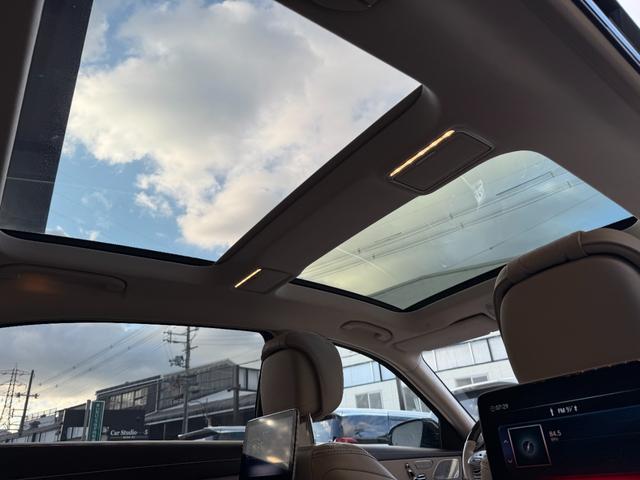 Sクラス S560 4マチック S560 4マチック(5名) デザインパッケージ・ベージュ マルチスポーク20インチアルミホイール リモートパーキングパッケージ パノラミックスライディングサンルーフ リアエンターテイメントシステム(64枚目)