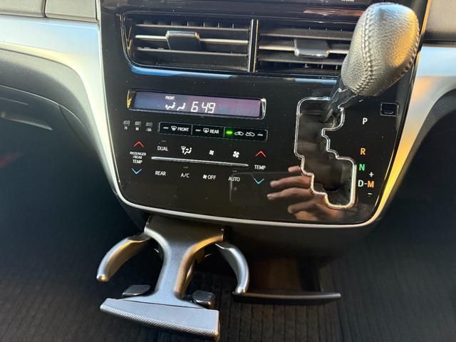 エスティマ アエラス 純正SDナビゲーション バックモニター 両側電動スライドドア 18インチアルミホイール クルーズコントロール(15枚目)