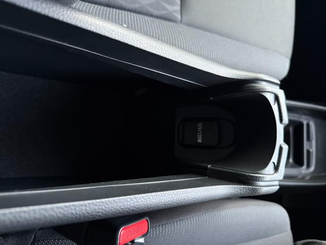 アクア Z 10.5インチディスプレイオーディオ パノラミックビューモニター 純正15インチAW BSM ETC フルセグTV クルーズコントロール(17枚目)