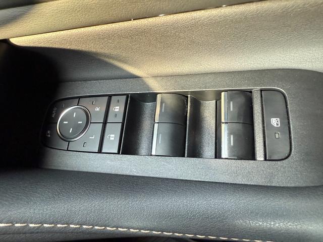 アルファード Z モデリスタフルエアロ サンルーフ 後席モニター フルセグTV ETC2.0 置くだけ充電 デジタルインナーミラー HDMI(32枚目)