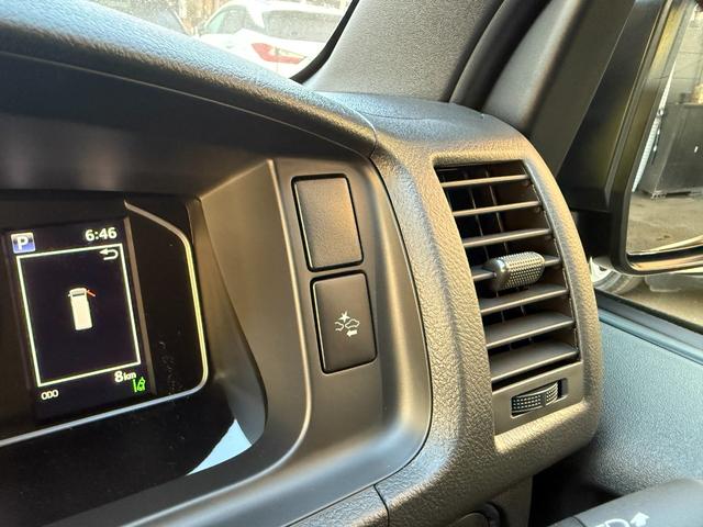 ハイエースバン スーパーGL ダークプライムII 両側電動スライドドア パノラミックビューモニター デジタルインナーミラー 20周年記念フロントスカッフプレート(29枚目)