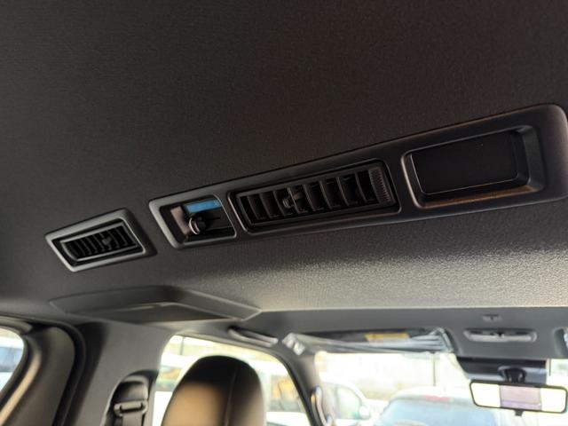 ハイエースバン スーパーGL ダークプライムII 両側電動スライドドア パノラミックビューモニター デジタルインナーミラー 20周年記念フロントスカッフプレート(36枚目)