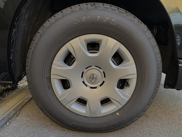 ハイエースバン スーパーGL ダークプライムII 両側電動スライドドア パノラミックビューモニター デジタルインナーミラー 20周年記念フロントスカッフプレート(53枚目)