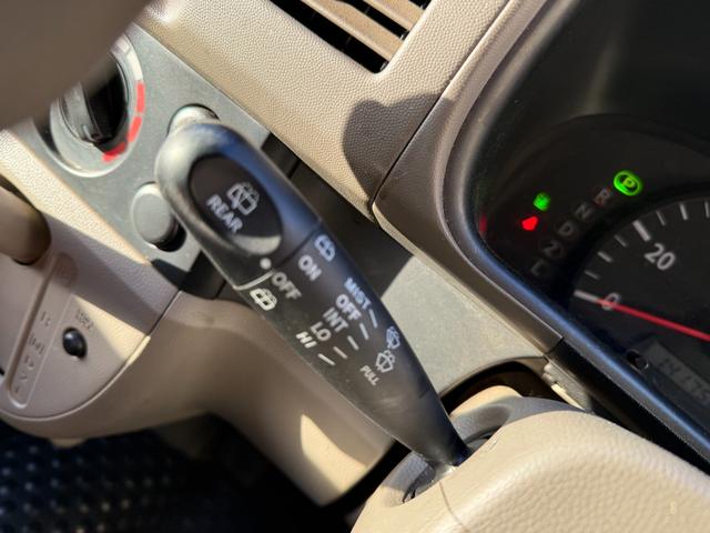 ミニキャブバン Ｇ　カロッツェリアＣＤチューナー　ワイヤレスキー　運転席助手席パワーウィンドウ（18枚目）