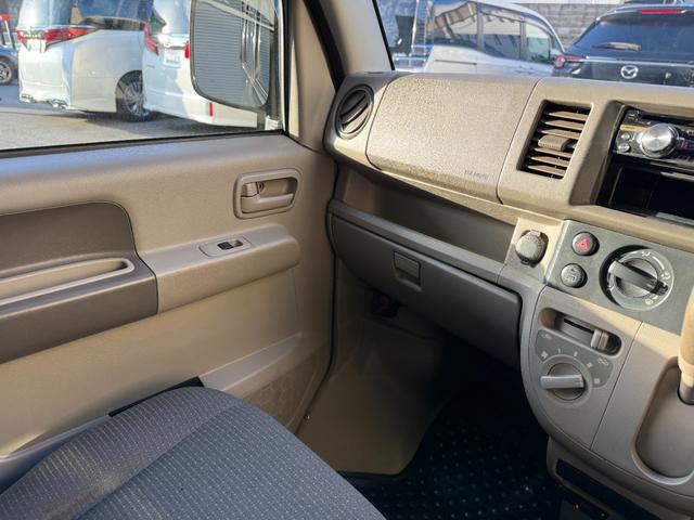 ミニキャブバン Ｇ　カロッツェリアＣＤチューナー　ワイヤレスキー　運転席助手席パワーウィンドウ（22枚目）