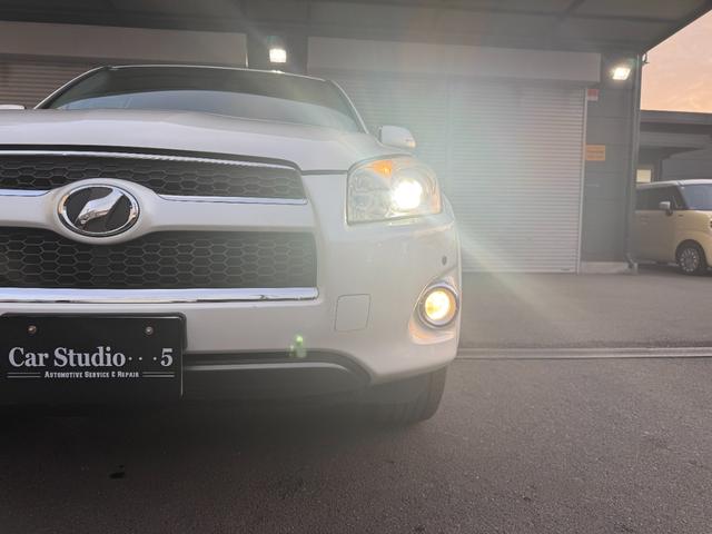 ＲＡＶ４ スポーツ　純正ＨＤＤナビ　ＣＤ　ＤＶＤ再生　ＴＶ　コーナーセンサー　純正１８インチＡＷ　ホーネットセキュリティー　Ｂｌｕｅｔｏｏｔｈ対応（4枚目）