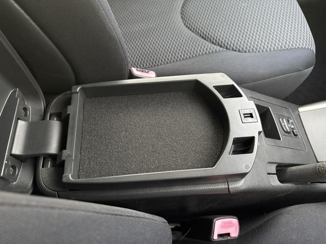 ＲＡＶ４ スポーツ　純正ＨＤＤナビ　ＣＤ　ＤＶＤ再生　ＴＶ　コーナーセンサー　純正１８インチＡＷ　ホーネットセキュリティー　Ｂｌｕｅｔｏｏｔｈ対応（17枚目）