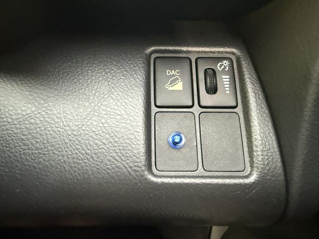 ＲＡＶ４ スポーツ　純正ＨＤＤナビ　ＣＤ　ＤＶＤ再生　ＴＶ　コーナーセンサー　純正１８インチＡＷ　ホーネットセキュリティー　Ｂｌｕｅｔｏｏｔｈ対応（30枚目）