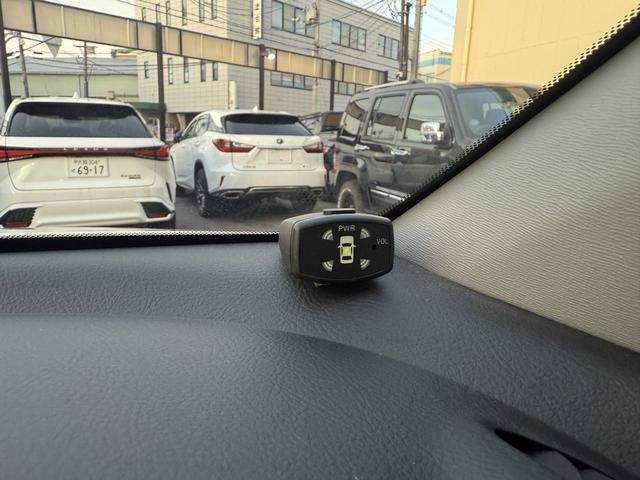 ＲＡＶ４ スポーツ　純正ＨＤＤナビ　ＣＤ　ＤＶＤ再生　ＴＶ　コーナーセンサー　純正１８インチＡＷ　ホーネットセキュリティー　Ｂｌｕｅｔｏｏｔｈ対応（33枚目）