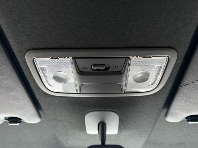 Ｎ－ＢＯＸカスタム Ｌ　両側パワースライドドア　９インチ外品ナビバックカメラ　ＥＴＣ　クルーズコントロール　ドライブレコーダー　純正１４インチナビ（36枚目）