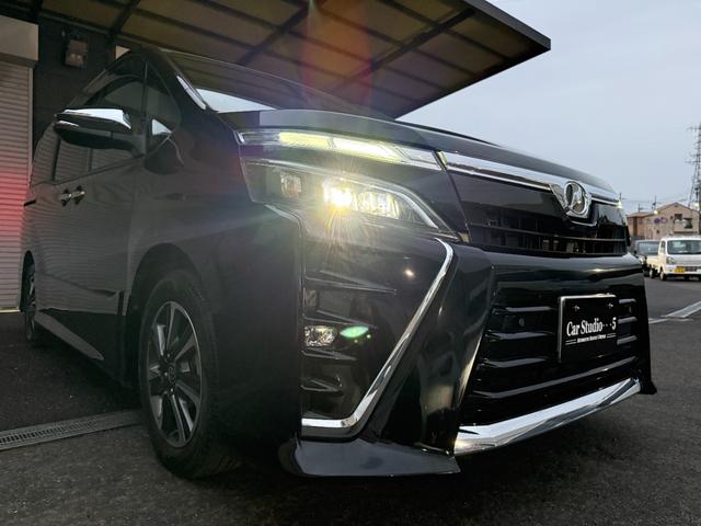 ヴォクシー ＺＳ　煌ＩＩ　両側パワースライドドア　ＡＬＰＩＮＥ　ＢＩＧＸナビ　ＣＤ　ＤＶＤ　Ｂｌｕｅｔｏｏｔｈ対応　ＥＴＣ　前後ドラレコ　後席モニター　バックカメラ　オートクルーズ２１２（7枚目）