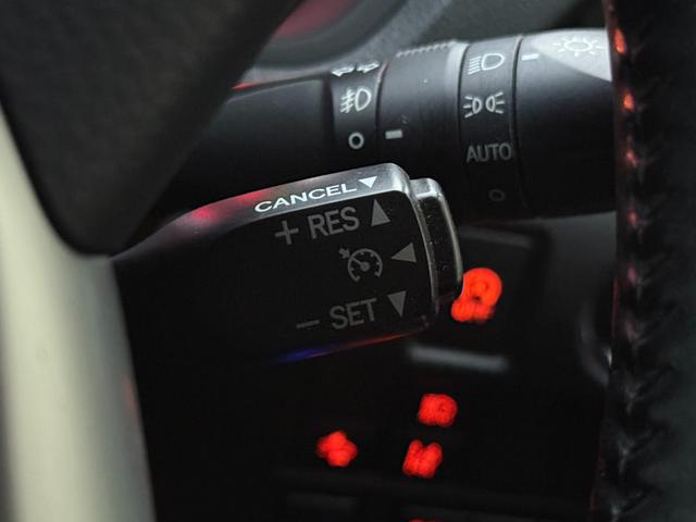 ヴォクシー ＺＳ　煌ＩＩ　両側パワースライドドア　ＡＬＰＩＮＥ　ＢＩＧＸナビ　ＣＤ　ＤＶＤ　Ｂｌｕｅｔｏｏｔｈ対応　ＥＴＣ　前後ドラレコ　後席モニター　バックカメラ　オートクルーズ２１２（28枚目）