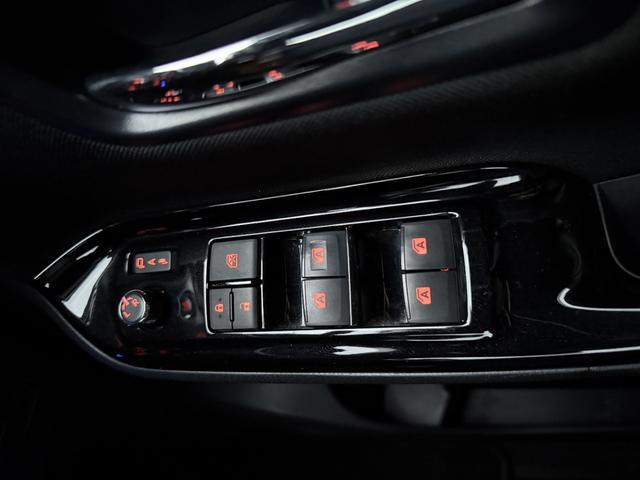 ヴォクシー ＺＳ　煌ＩＩ　両側パワースライドドア　ＡＬＰＩＮＥ　ＢＩＧＸナビ　ＣＤ　ＤＶＤ　Ｂｌｕｅｔｏｏｔｈ対応　ＥＴＣ　前後ドラレコ　後席モニター　バックカメラ　オートクルーズ２１２（31枚目）