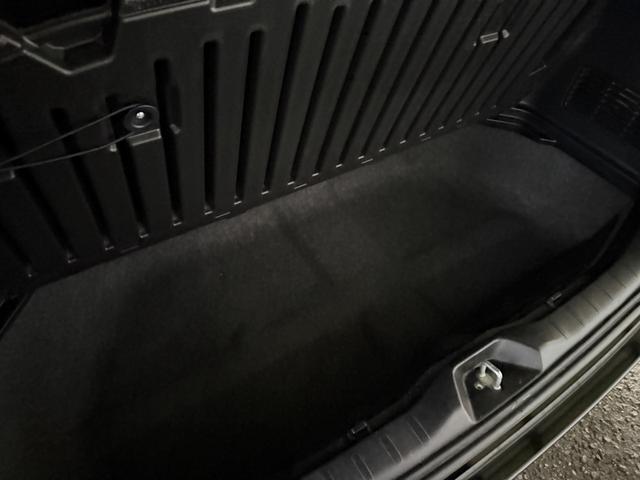 ヴォクシー ＺＳ　煌ＩＩ　両側パワースライドドア　ＡＬＰＩＮＥ　ＢＩＧＸナビ　ＣＤ　ＤＶＤ　Ｂｌｕｅｔｏｏｔｈ対応　ＥＴＣ　前後ドラレコ　後席モニター　バックカメラ　オートクルーズ２１２（44枚目）