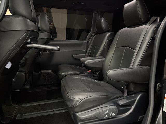 ヴォクシー ＺＳ　煌ＩＩ　両側パワースライドドア　ＡＬＰＩＮＥ　ＢＩＧＸナビ　ＣＤ　ＤＶＤ　Ｂｌｕｅｔｏｏｔｈ対応　ＥＴＣ　前後ドラレコ　後席モニター　バックカメラ　オートクルーズ２１２（46枚目）