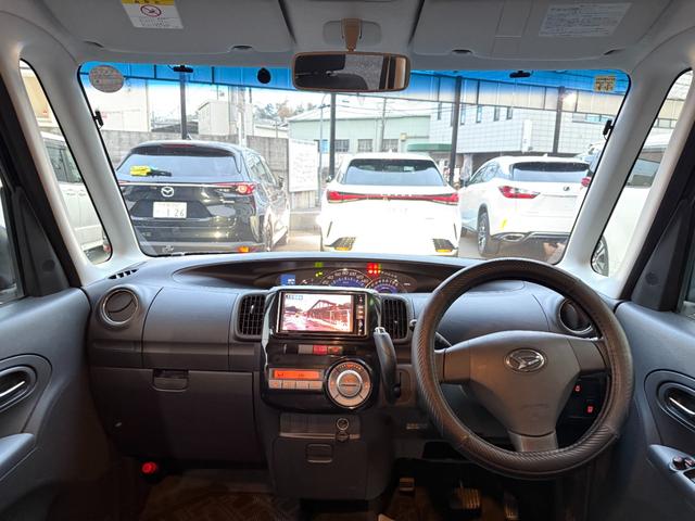 タント カスタムＸ　片側パワースライドドア　外品ストラーダＳＤナビ　ＣＤ　ＤＶＤ　Ｂｌｕｅｔｏｏｔｈ対応　ＥＴＣ　純正１４インチＡＷ（14枚目）