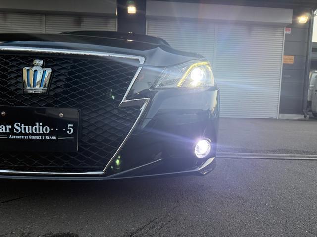 クラウンハイブリッド アスリートＳ　ブラックスタイル　純正ナビゲーション　バックガイドモニター　純正１８インチアルミホイール　純正ドライブレコーダー　　シートヒーター　ＥＴＣ（4枚目）