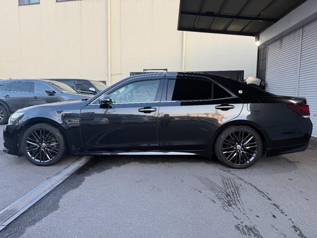 クラウンハイブリッド アスリートＳ　ブラックスタイル　純正ナビゲーション　バックガイドモニター　純正１８インチアルミホイール　純正ドライブレコーダー　　シートヒーター　ＥＴＣ（12枚目）