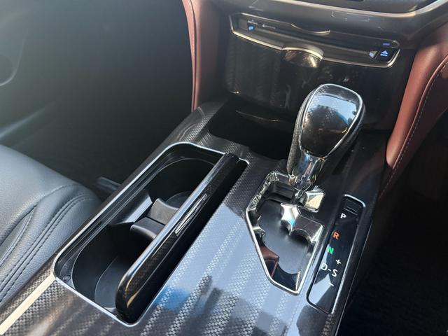 クラウンハイブリッド アスリートＳ　ブラックスタイル　純正ナビゲーション　バックガイドモニター　純正１８インチアルミホイール　純正ドライブレコーダー　　シートヒーター　ＥＴＣ（15枚目）