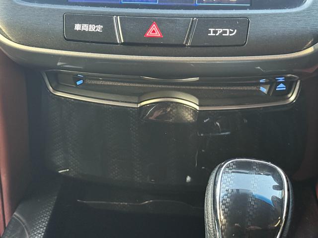 クラウンハイブリッド アスリートＳ　ブラックスタイル　純正ナビゲーション　バックガイドモニター　純正１８インチアルミホイール　純正ドライブレコーダー　　シートヒーター　ＥＴＣ（16枚目）