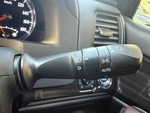 クラウンハイブリッド アスリートＳ　ブラックスタイル　純正ナビゲーション　バックガイドモニター　純正１８インチアルミホイール　純正ドライブレコーダー　　シートヒーター　ＥＴＣ（31枚目）