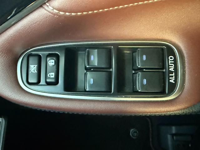 クラウンハイブリッド アスリートＳ　ブラックスタイル　純正ナビゲーション　バックガイドモニター　純正１８インチアルミホイール　純正ドライブレコーダー　　シートヒーター　ＥＴＣ（34枚目）