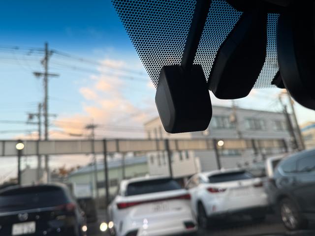 クラウンハイブリッド アスリートＳ　ブラックスタイル　純正ナビゲーション　バックガイドモニター　純正１８インチアルミホイール　純正ドライブレコーダー　　シートヒーター　ＥＴＣ（35枚目）