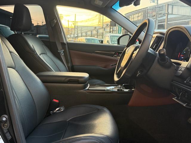 クラウンハイブリッド アスリートＳ　ブラックスタイル　純正ナビゲーション　バックガイドモニター　純正１８インチアルミホイール　純正ドライブレコーダー　　シートヒーター　ＥＴＣ（40枚目）