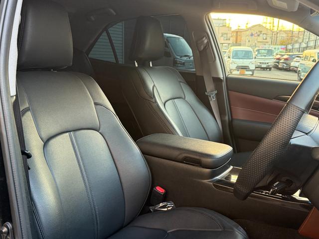 クラウンハイブリッド アスリートＳ　ブラックスタイル　純正ナビゲーション　バックガイドモニター　純正１８インチアルミホイール　純正ドライブレコーダー　　シートヒーター　ＥＴＣ（41枚目）