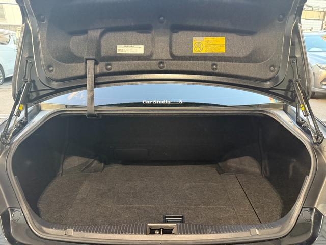 クラウンハイブリッド アスリートＳ　ブラックスタイル　純正ナビゲーション　バックガイドモニター　純正１８インチアルミホイール　純正ドライブレコーダー　　シートヒーター　ＥＴＣ（46枚目）