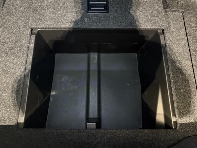 クラウンハイブリッド アスリートＳ　ブラックスタイル　純正ナビゲーション　バックガイドモニター　純正１８インチアルミホイール　純正ドライブレコーダー　　シートヒーター　ＥＴＣ（48枚目）