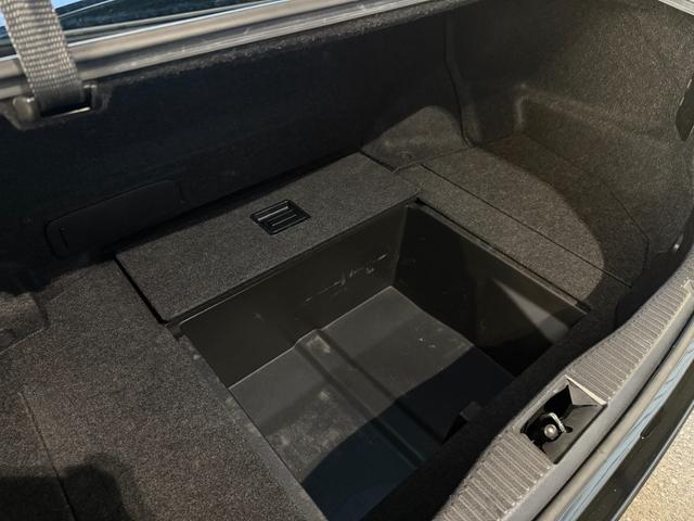 クラウンハイブリッド アスリートＳ　ブラックスタイル　純正ナビゲーション　バックガイドモニター　純正１８インチアルミホイール　純正ドライブレコーダー　　シートヒーター　ＥＴＣ（49枚目）