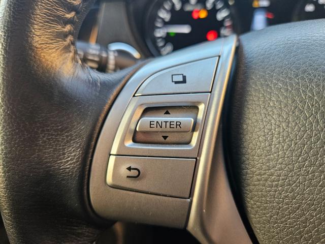 エクストレイル ２０Ｘ　エマージェンシーブレーキパッケージ　純正ナビゲーション　バックガイドモニター　ＬＥＤヘッドライト　ルーフレール　外品１７インチアルミホイール　運転席・助手席シートヒーター　ＥＴＣ（25枚目）