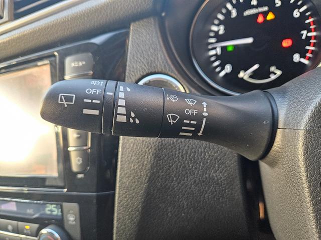 エクストレイル ２０Ｘ　エマージェンシーブレーキパッケージ　純正ナビゲーション　バックガイドモニター　ＬＥＤヘッドライト　ルーフレール　外品１７インチアルミホイール　運転席・助手席シートヒーター　ＥＴＣ（26枚目）