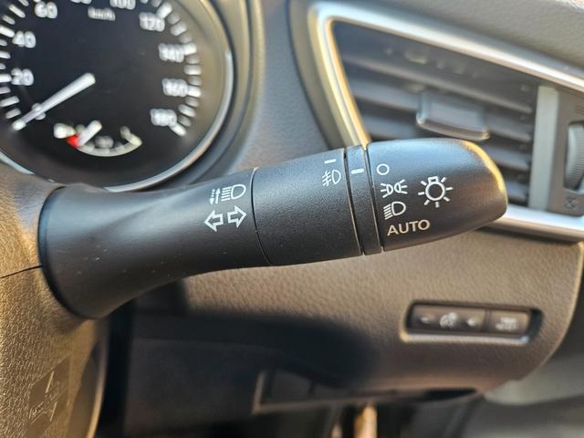 エクストレイル ２０Ｘ　エマージェンシーブレーキパッケージ　純正ナビゲーション　バックガイドモニター　ＬＥＤヘッドライト　ルーフレール　外品１７インチアルミホイール　運転席・助手席シートヒーター　ＥＴＣ（27枚目）