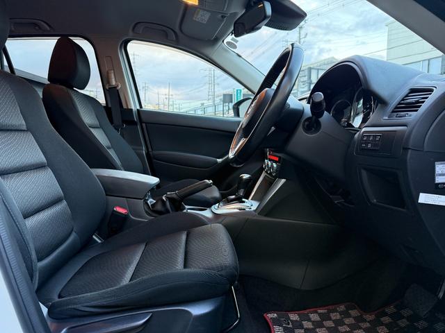 ＣＸ－５ ＸＤ　純正メモリーナビ　ＣＤ　ＤＶＤ　フルセグＴＶ　Ｂｌｕｅｔｏｏｔｈ対応　クルーズコントロール　　ＥＴＣ　純正１７インチＡＷ　ＲＶＭ（39枚目）