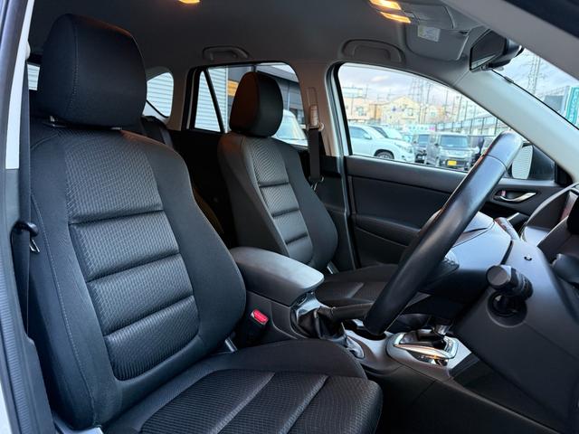 ＣＸ－５ ＸＤ　純正メモリーナビ　ＣＤ　ＤＶＤ　フルセグＴＶ　Ｂｌｕｅｔｏｏｔｈ対応　クルーズコントロール　　ＥＴＣ　純正１７インチＡＷ　ＲＶＭ（40枚目）