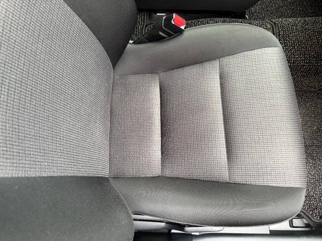 シエンタ ハイブリッド　ファンベースＧ　純正ＳＤナビゲーション　両側電動スライドドア　パノラミックビューモニター　クルーズコントロール　ＡＣ１００Ｖ・１５００Ｗ　運転席／助手席シートヒーター　ハンドルヒーター　ＵＳＢ給電　ドライブレコーダー（36枚目）