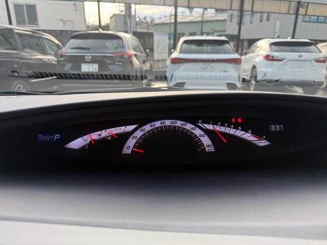 エスティマ アエラス　純正ＨＤＤナビゲーション　バックモニター　純正１７インチアルミホイール　純正後席モニター　ＥＴＣ　両側電動スライドドア（23枚目）