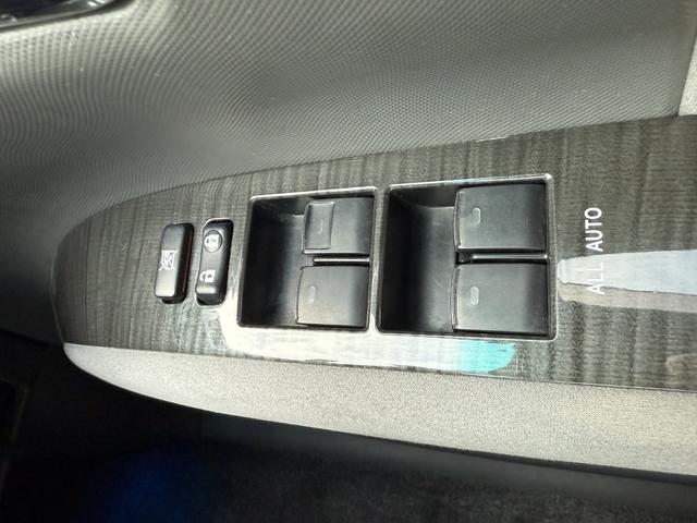 エスティマ アエラス　純正ＨＤＤナビゲーション　バックモニター　純正１７インチアルミホイール　純正後席モニター　ＥＴＣ　両側電動スライドドア（28枚目）