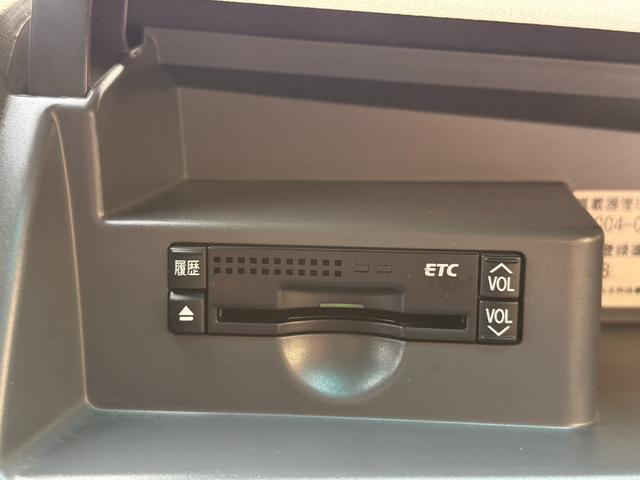 エスティマ アエラス　純正ＨＤＤナビゲーション　バックモニター　純正１７インチアルミホイール　純正後席モニター　ＥＴＣ　両側電動スライドドア（31枚目）