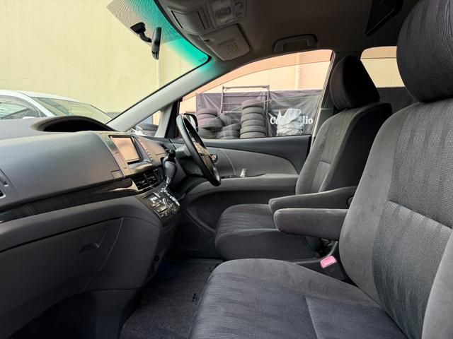 エスティマ アエラス　純正ＨＤＤナビゲーション　バックモニター　純正１７インチアルミホイール　純正後席モニター　ＥＴＣ　両側電動スライドドア（49枚目）