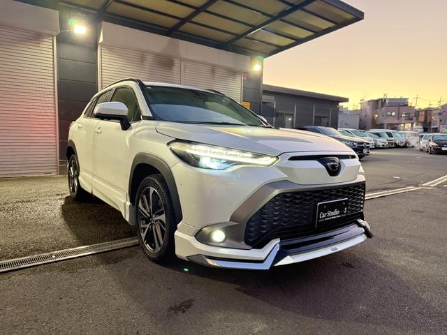 カローラクロス ハイブリッド　Ｚ　モデリスタフルエアロ　全周囲モニター　ディスプレイオーディオプラス　シートヒーター　ワイヤレススマホ充電　ドライブレコーダー　ＥＴＣ２．０　クルーズコントロール　パワーバックドア（3枚目）